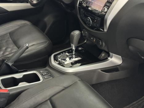 NISSAN Frontier 2.3 16V PLATINUM CABINE DUPLA 4X4 BI-TURBO DIESEL AUTOMTICO, Foto 13