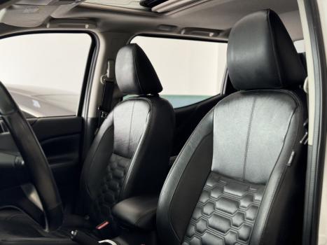 NISSAN Frontier 2.3 16V PLATINUM CABINE DUPLA 4X4 BI-TURBO DIESEL AUTOMTICO, Foto 16