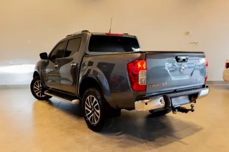 NISSAN Frontier 2.3 16V XE 4X4 CABINE DUPLA BI-TURBO DIESEL AUTOMTICO, Foto 2