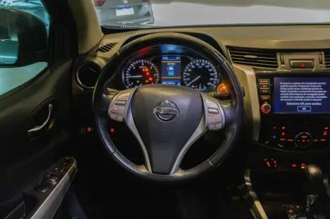 NISSAN Frontier 2.3 16V XE 4X4 CABINE DUPLA BI-TURBO DIESEL AUTOMTICO, Foto 5