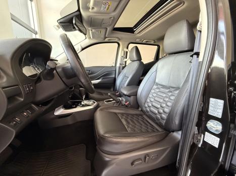 NISSAN Frontier 2.3 16V PLATINUM CABINE DUPLA 4X4 BI-TURBO DIESEL AUTOMTICO, Foto 4