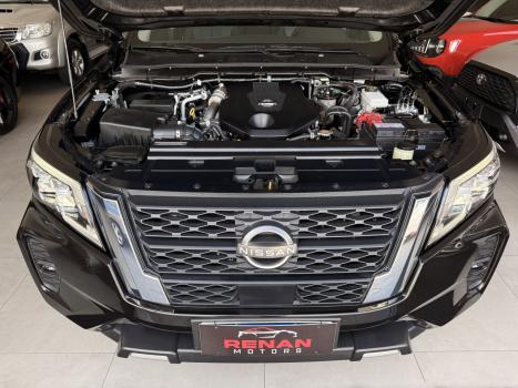 NISSAN Frontier 2.3 16V PLATINUM CABINE DUPLA 4X4 BI-TURBO DIESEL AUTOMTICO, Foto 5