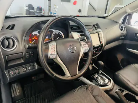 NISSAN Frontier 2.3 16V XE 4X4 CABINE DUPLA BI-TURBO DIESEL AUTOMTICO, Foto 8