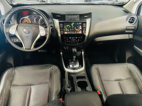 NISSAN Frontier 2.3 16V XE 4X4 CABINE DUPLA BI-TURBO DIESEL AUTOMTICO, Foto 13
