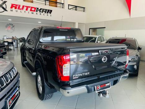 NISSAN Frontier 2.3 16V XE 4X4 CABINE DUPLA BI-TURBO DIESEL AUTOMTICO, Foto 8
