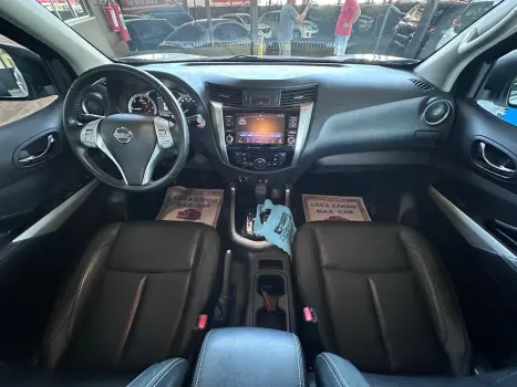 NISSAN Frontier 2.3 16V XE 4X4 CABINE DUPLA BI-TURBO DIESEL AUTOMTICO, Foto 2