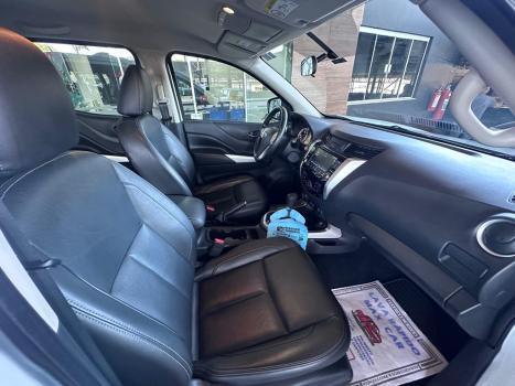 NISSAN Frontier 2.3 16V XE 4X4 CABINE DUPLA BI-TURBO DIESEL AUTOMTICO, Foto 6
