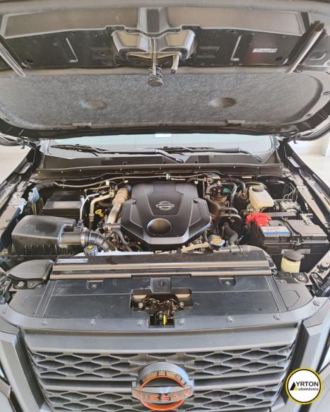 NISSAN Frontier 2.3 16V PRO4X CABINE DUPLA 4X4 BI-TURBO DIESEL AUTOM�TICO, Foto 3