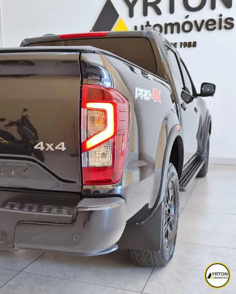 NISSAN Frontier 2.3 16V PRO4X CABINE DUPLA 4X4 BI-TURBO DIESEL AUTOM�TICO, Foto 9