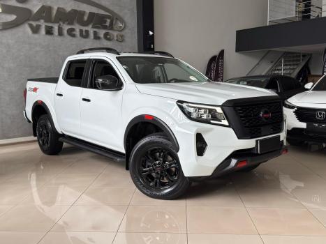 NISSAN Frontier 2.3 16V PRO4X CABINE DUPLA 4X4 BI-TURBO DIESEL AUTOMTICO, Foto 2