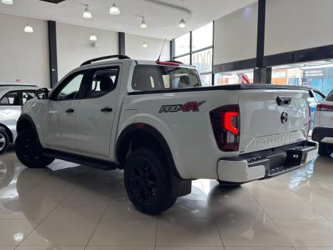 NISSAN Frontier 2.3 16V PRO4X CABINE DUPLA 4X4 BI-TURBO DIESEL AUTOMTICO, Foto 5