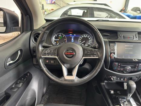 NISSAN Frontier 2.3 16V PRO4X CABINE DUPLA 4X4 BI-TURBO DIESEL AUTOMTICO, Foto 9