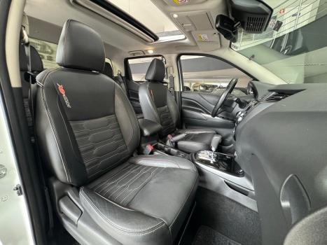 NISSAN Frontier 2.3 16V PRO4X CABINE DUPLA 4X4 BI-TURBO DIESEL AUTOMTICO, Foto 12