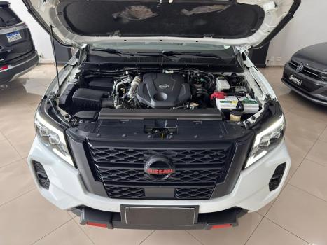 NISSAN Frontier 2.3 16V PRO4X CABINE DUPLA 4X4 BI-TURBO DIESEL AUTOMTICO, Foto 16