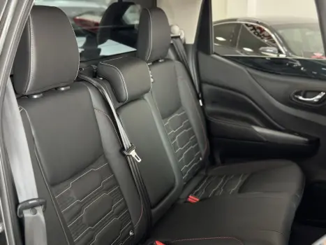 NISSAN Frontier 2.3 16V PRO4X CABINE DUPLA 4X4 BI-TURBO DIESEL AUTOMTICO, Foto 12