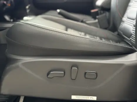 NISSAN Frontier 2.3 16V PRO4X CABINE DUPLA 4X4 BI-TURBO DIESEL AUTOMTICO, Foto 17