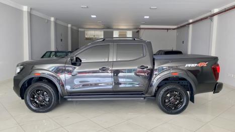 NISSAN Frontier 2.3 16V PRO4X CABINE DUPLA 4X4 BI-TURBO DIESEL AUTOMTICO, Foto 4