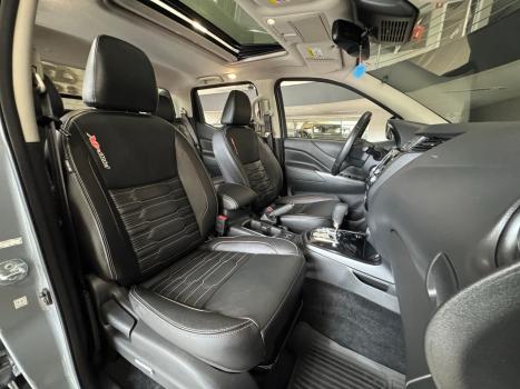 NISSAN Frontier 2.3 16V PRO4X CABINE DUPLA 4X4 BI-TURBO DIESEL AUTOMTICO, Foto 12
