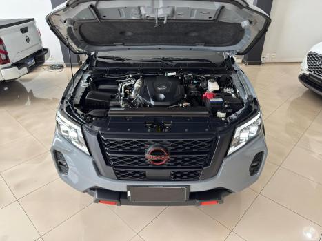 NISSAN Frontier 2.3 16V PRO4X CABINE DUPLA 4X4 BI-TURBO DIESEL AUTOMTICO, Foto 17