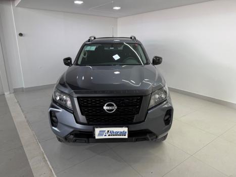 NISSAN Frontier 2.3 16V LE 4X4 CABINE DUPLA BI-TURBO DIESEL AUTOM�TICO, Foto 2