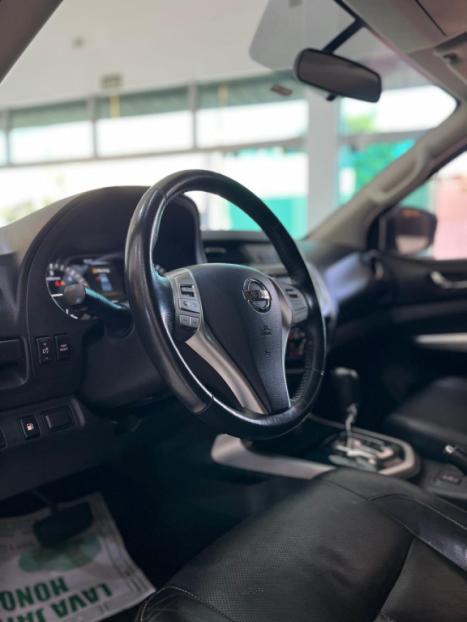 NISSAN Frontier 2.3 16V SE 4X4 CABINE DUPLA BI-TURBO DIESEL AUTOM�TICO, Foto 5