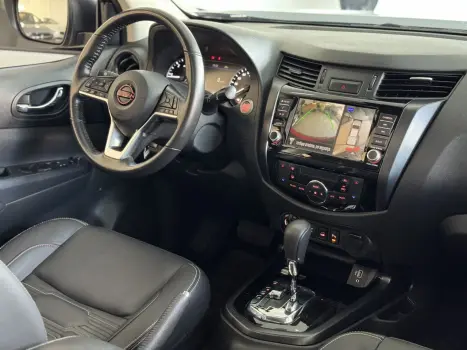 NISSAN Frontier 2.3 16V PRO4X CABINE DUPLA 4X4 BI-TURBO DIESEL AUTOM�TICO, Foto 13