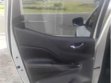 NISSAN Frontier 2.3 16V PRO4X CABINE DUPLA 4X4 BI-TURBO DIESEL AUTOM�TICO, Foto 9