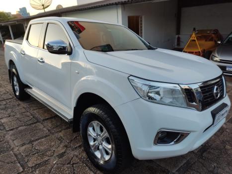 NISSAN Frontier 2.3 16V SE 4X4 CABINE DUPLA BI-TURBO DIESEL AUTOM�TICO, Foto 4