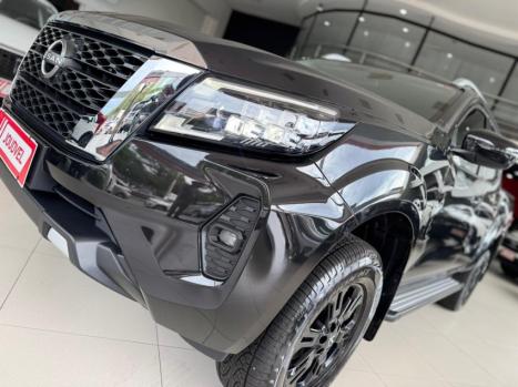 NISSAN Frontier 2.3 16V XE 4X4 CABINE DUPLA BI-TURBO DIESEL AUTOM�TICO, Foto 3