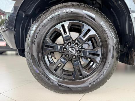 NISSAN Frontier 2.3 16V XE 4X4 CABINE DUPLA BI-TURBO DIESEL AUTOM�TICO, Foto 7