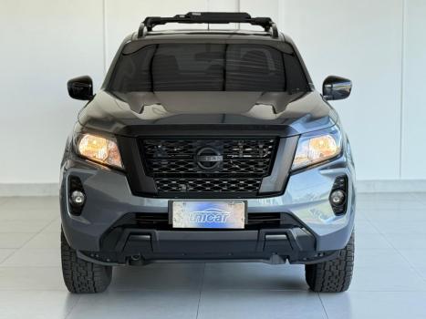 NISSAN Frontier 2.3 ATTACK CABINE DUPLA 4X4 BI-TURBO DIESEL AUTOM�TICO, Foto 2