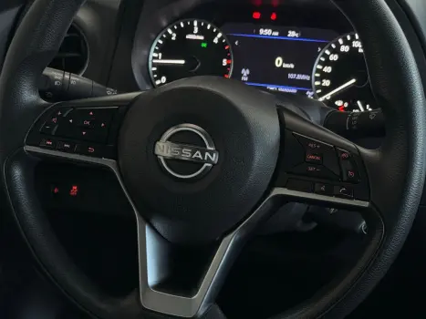 NISSAN Frontier 2.3 ATTACK CABINE DUPLA 4X4 BI-TURBO DIESEL AUTOM�TICO, Foto 14