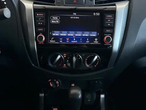 NISSAN Frontier 2.3 ATTACK CABINE DUPLA 4X4 BI-TURBO DIESEL AUTOM�TICO, Foto 15