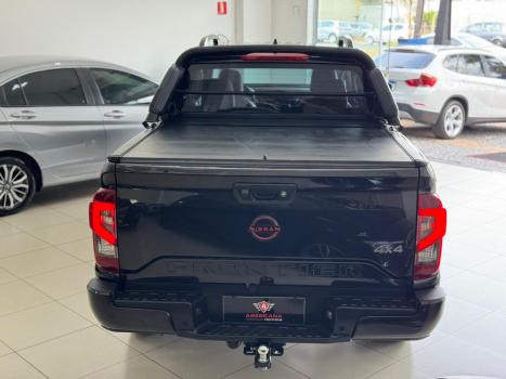 NISSAN Frontier 2.3 16V PRO4X CABINE DUPLA 4X4 BI-TURBO DIESEL AUTOM�TICO, Foto 4