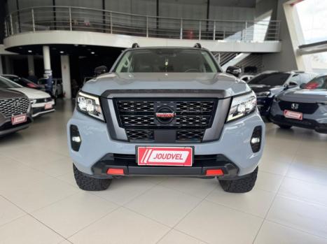 NISSAN Frontier 2.3 16V PRO4X CABINE DUPLA 4X4 BI-TURBO DIESEL AUTOM�TICO, Foto 2