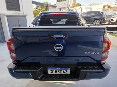 NISSAN Frontier 2.3 16V XE 4X4 CABINE DUPLA BI-TURBO DIESEL AUTOM�TICO, Foto 6