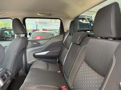 NISSAN Frontier 2.3 ATTACK CABINE DUPLA 4X4 BI-TURBO DIESEL AUTOM�TICO, Foto 10