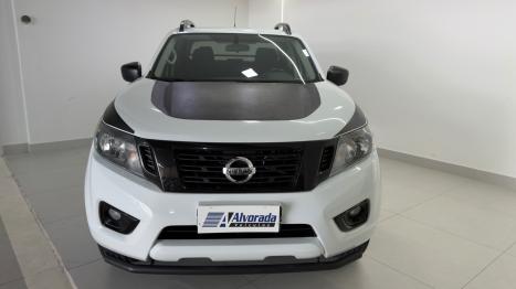 NISSAN Frontier 2.3 ATTACK CABINE DUPLA 4X4 BI-TURBO DIESEL AUTOM�TICO, Foto 2