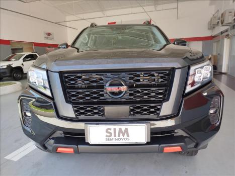 NISSAN Frontier 2.3 16V PRO4X CABINE DUPLA 4X4 BI-TURBO DIESEL AUTOM�TICO, Foto 3