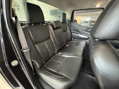 NISSAN Frontier 2.3 16V LE 4X4 CABINE DUPLA BI-TURBO DIESEL AUTOM�TICO, Foto 14