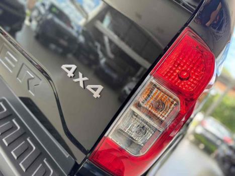NISSAN Frontier 2.3 16V SE 4X4 CABINE DUPLA BI-TURBO DIESEL AUTOM�TICO, Foto 8