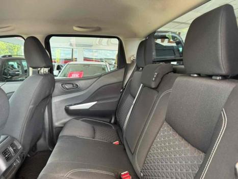 NISSAN Frontier 2.3 16V SE 4X4 CABINE DUPLA BI-TURBO DIESEL AUTOM�TICO, Foto 9