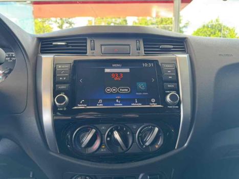 NISSAN Frontier 2.3 16V SE 4X4 CABINE DUPLA BI-TURBO DIESEL AUTOM�TICO, Foto 13