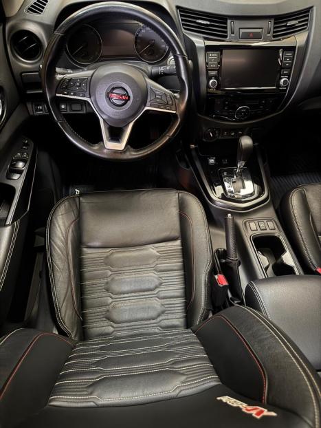 NISSAN Frontier 2.3 16V PRO4X CABINE DUPLA 4X4 BI-TURBO DIESEL AUTOM�TICO, Foto 2