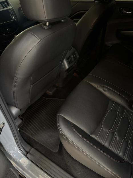 NISSAN Frontier 2.3 16V PRO4X CABINE DUPLA 4X4 BI-TURBO DIESEL AUTOM�TICO, Foto 3