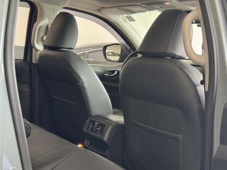 NISSAN Frontier 2.3 16V PRO4X CABINE DUPLA 4X4 BI-TURBO DIESEL AUTOM�TICO, Foto 12