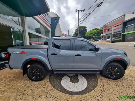 NISSAN Frontier 2.3 16V PRO4X CABINE DUPLA 4X4 BI-TURBO DIESEL AUTOM�TICO, Foto 4