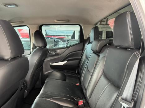 NISSAN Frontier 2.3 ATTACK CABINE DUPLA 4X4 BI-TURBO DIESEL AUTOM�TICO, Foto 8