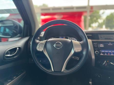 NISSAN Frontier 2.3 ATTACK CABINE DUPLA 4X4 BI-TURBO DIESEL AUTOM�TICO, Foto 16