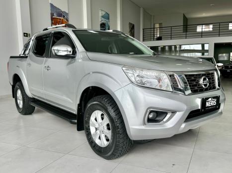 NISSAN Frontier 2.3 16V XE 4X4 CABINE DUPLA BI-TURBO DIESEL AUTOM�TICO, Foto 3